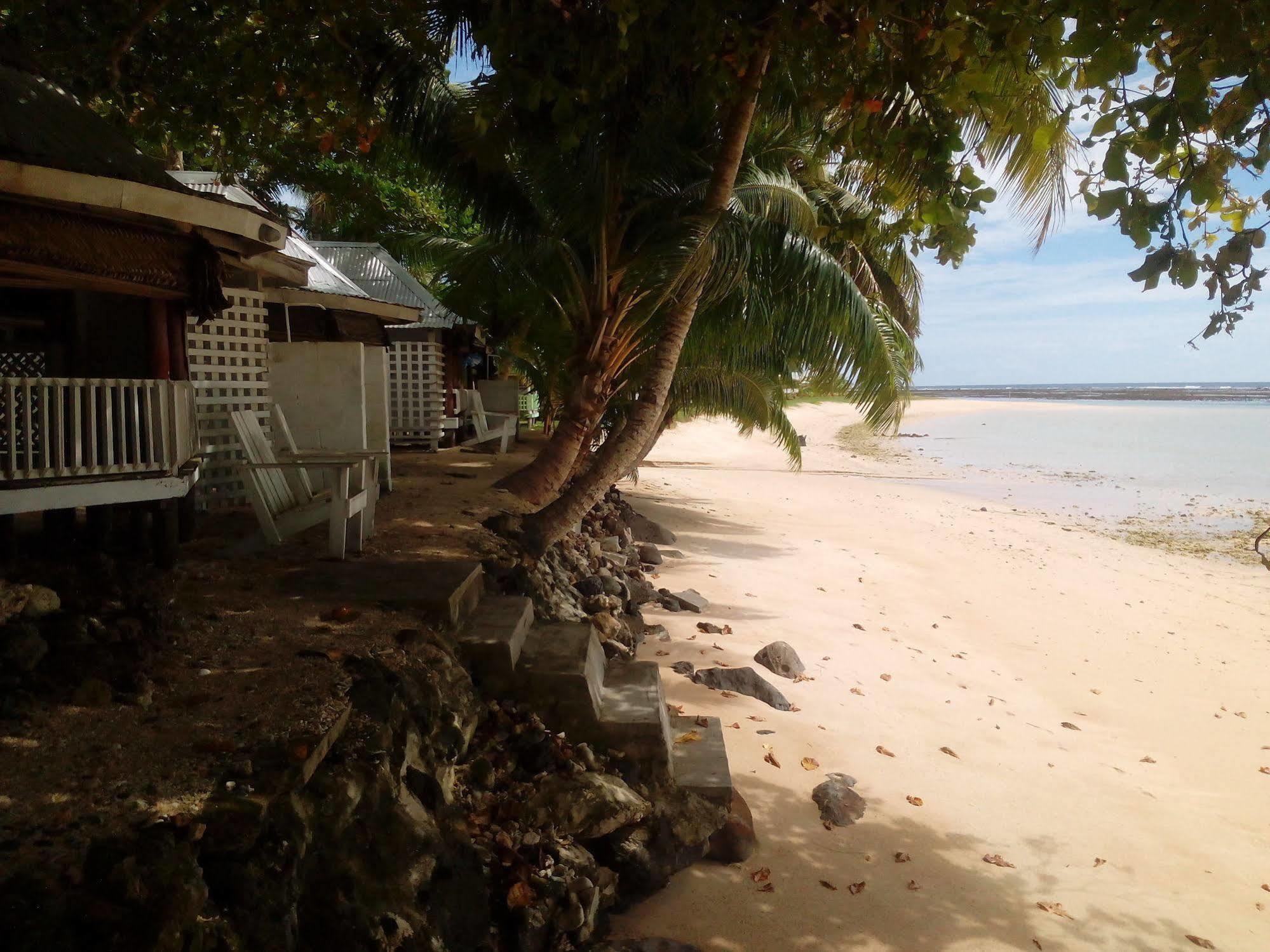 Vacations Beach Fale Hotel Manase Exterior photo